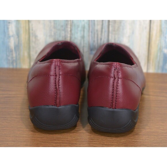 Easy Street Women's Slip-On Shoes Loafers Burgundy Red Comfort Flats Size 12 - Picture 7 of 12